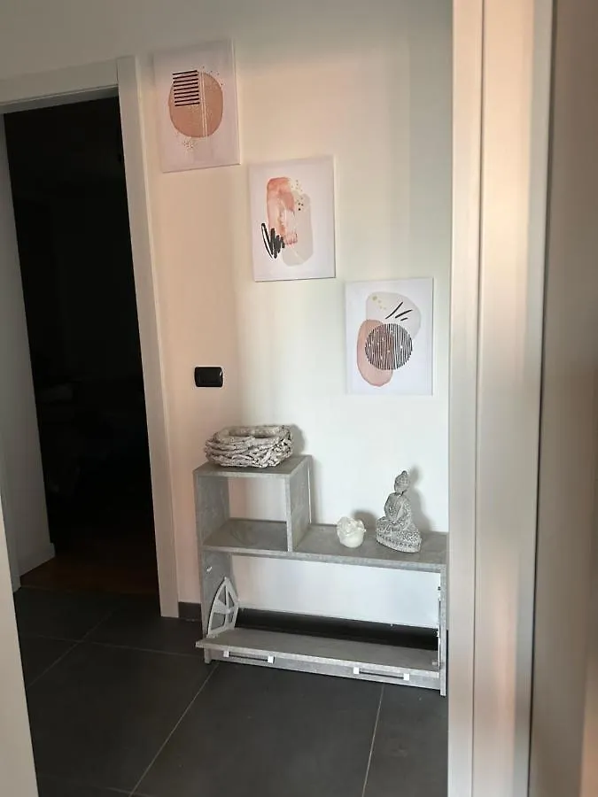 Apartment Miky'S Home Leggiuno