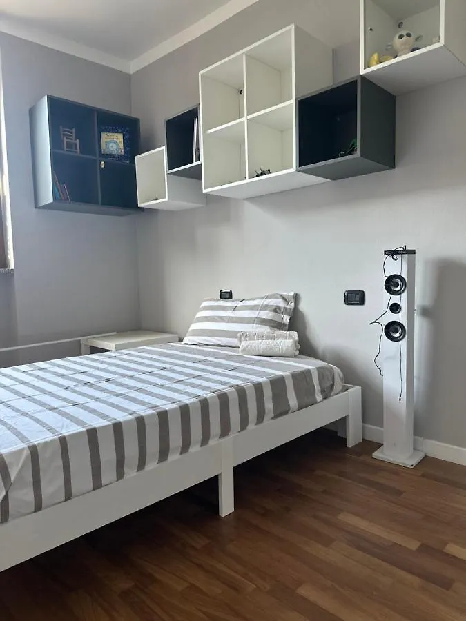 Miky'S Home Leggiuno Апартаменты